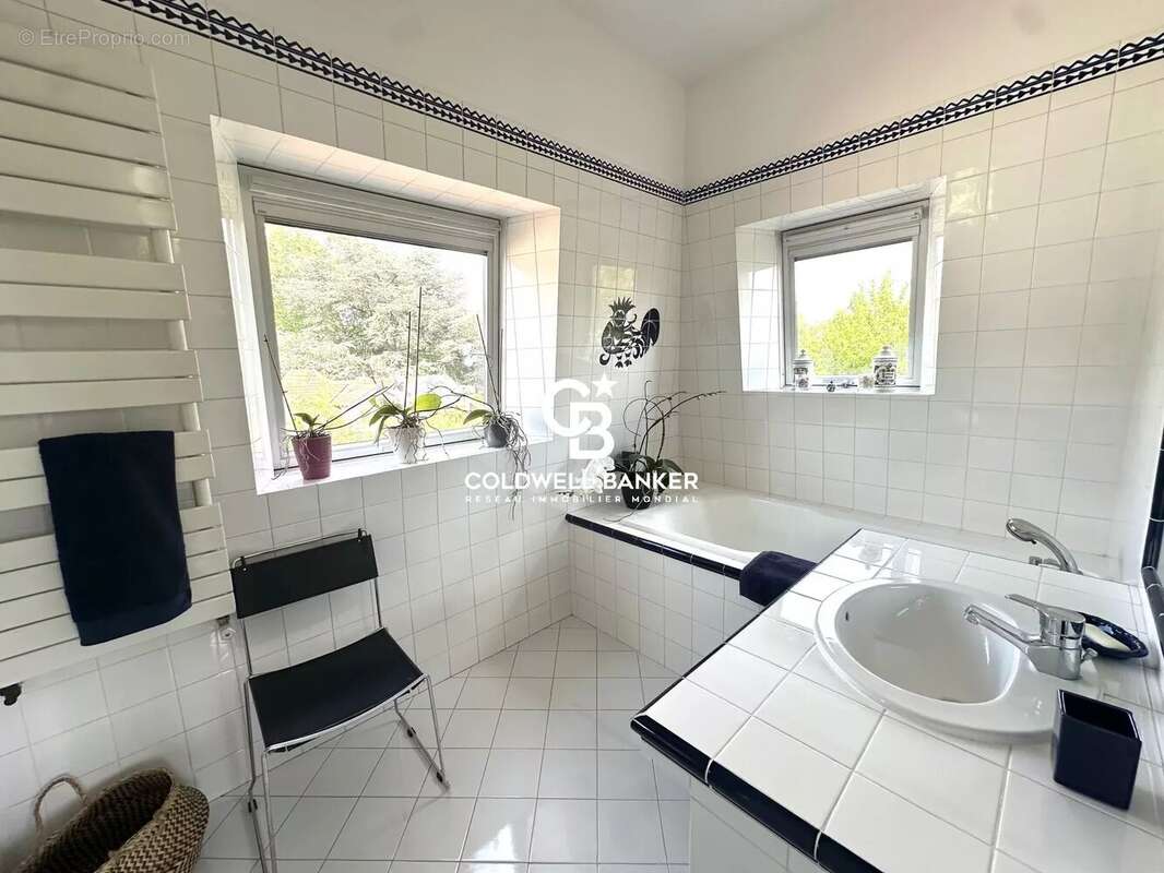 Maison à LE VESINET