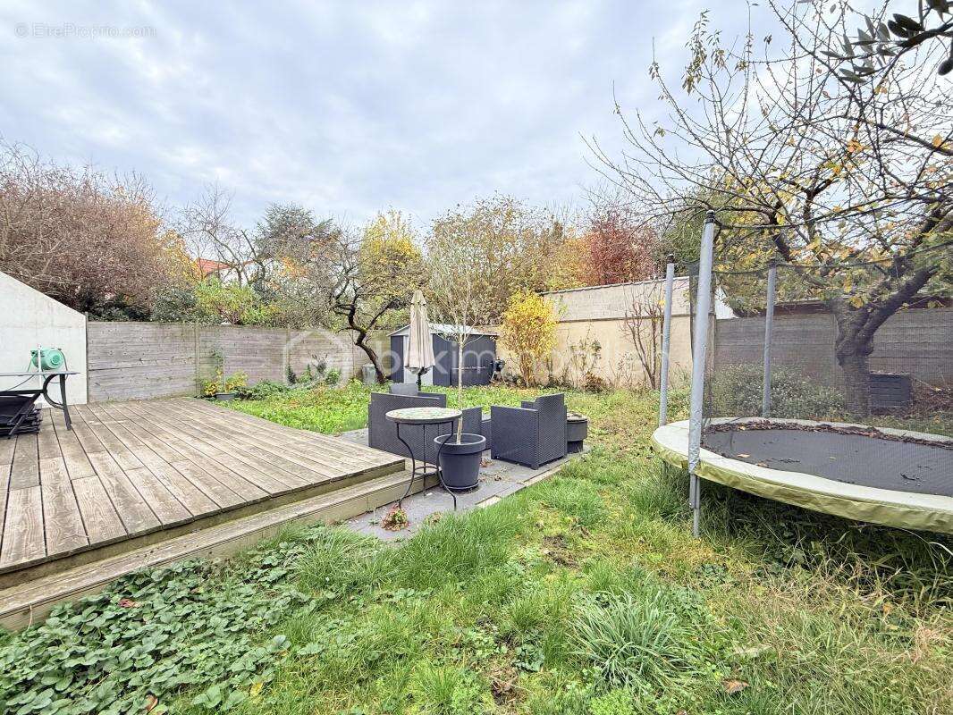 Maison à LE PERREUX-SUR-MARNE