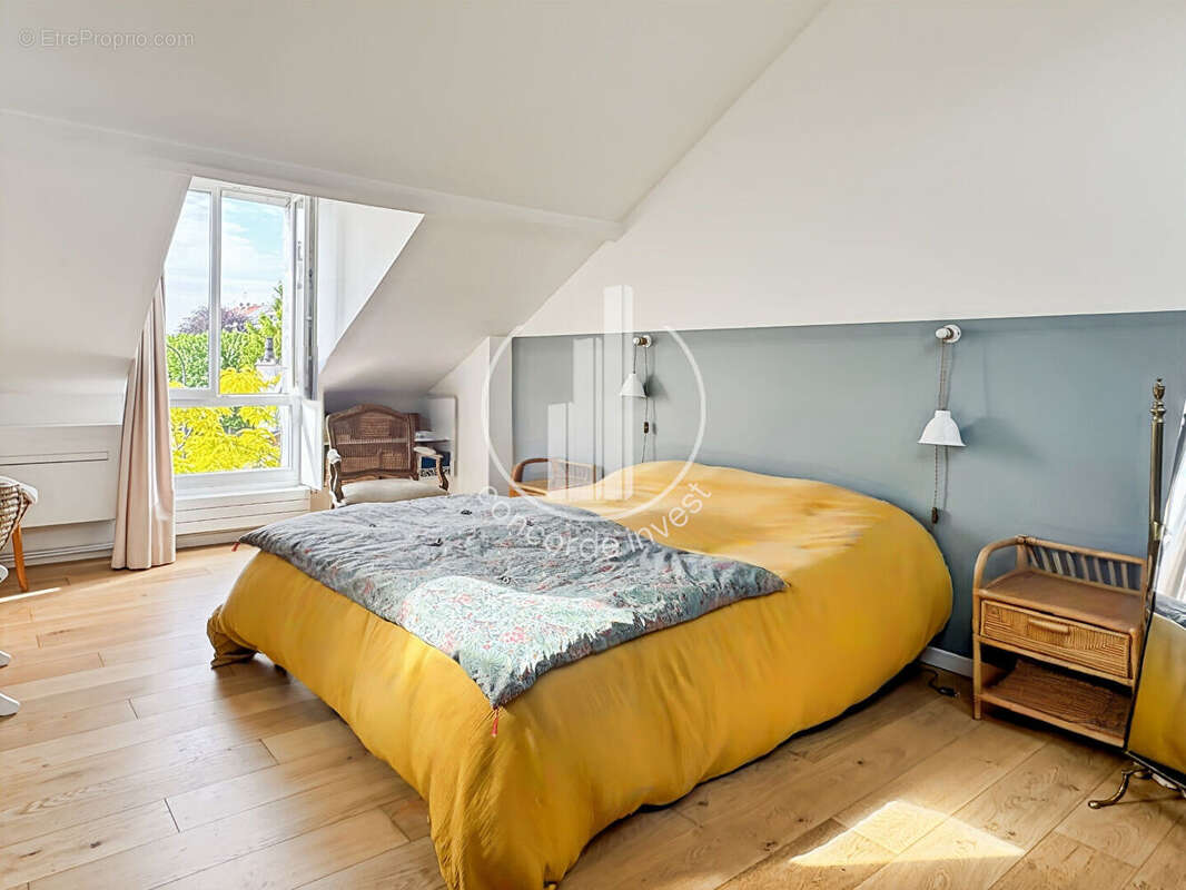 Maison à ASNIERES-SUR-SEINE