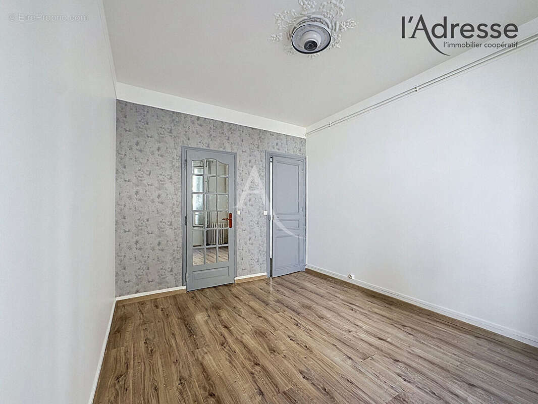 PUTEAUX/Centre Gare 2 pièces 38 m² - photo 11