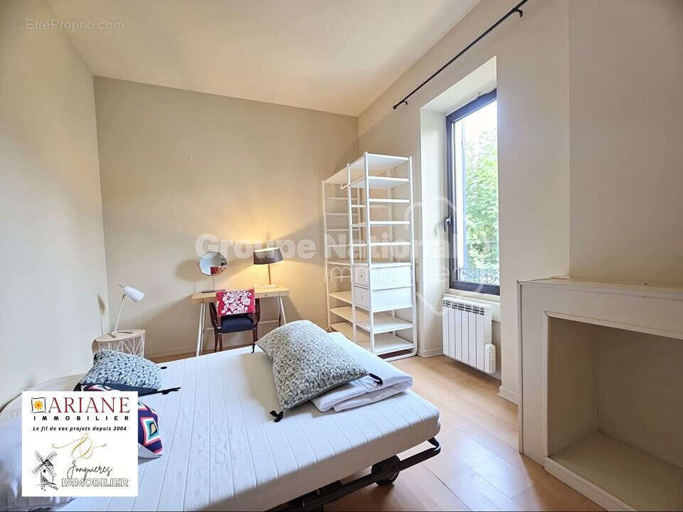 Maison à JONQUIERES-SAINT-VINCENT