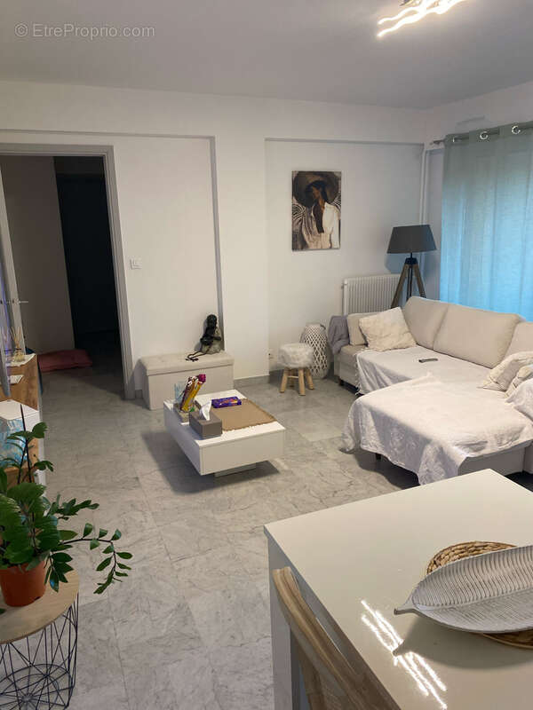 Appartement à LE CANNET