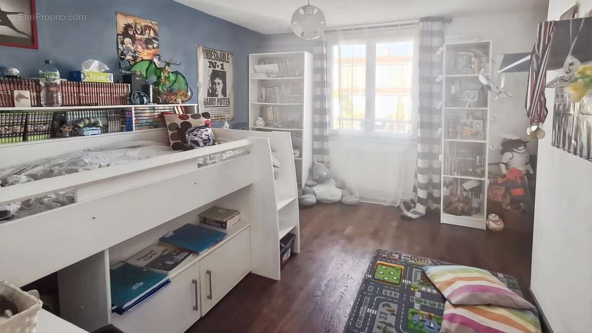 Maison à COULOUNIEIX-CHAMIERS