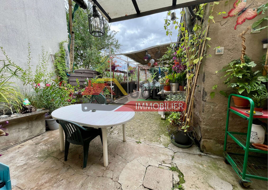 Maison à NEUVES-MAISONS