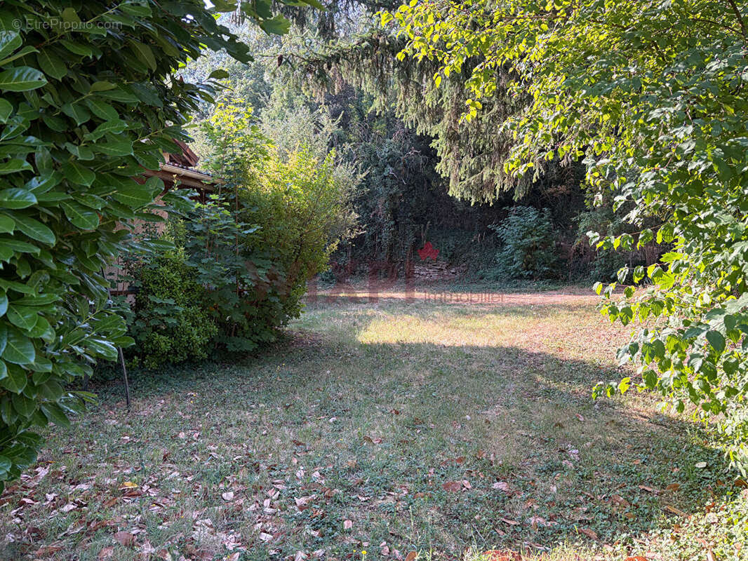 A vendre ferme de 190m² avec terrain de 11000m² - photo 12