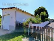 Parking à LAMONTGIE