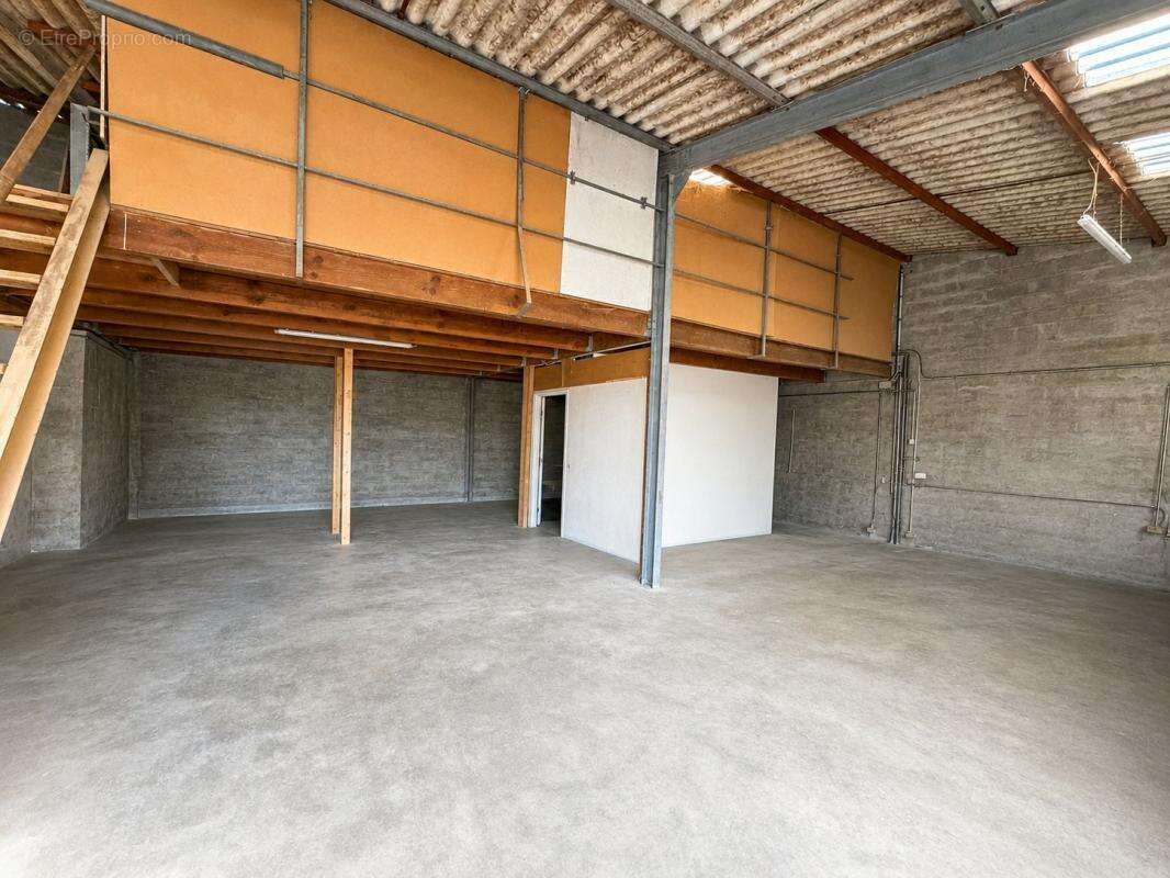 Aytré – ensemble immobilier à vocation professionnelle avec maison d’habitation - photo 21
