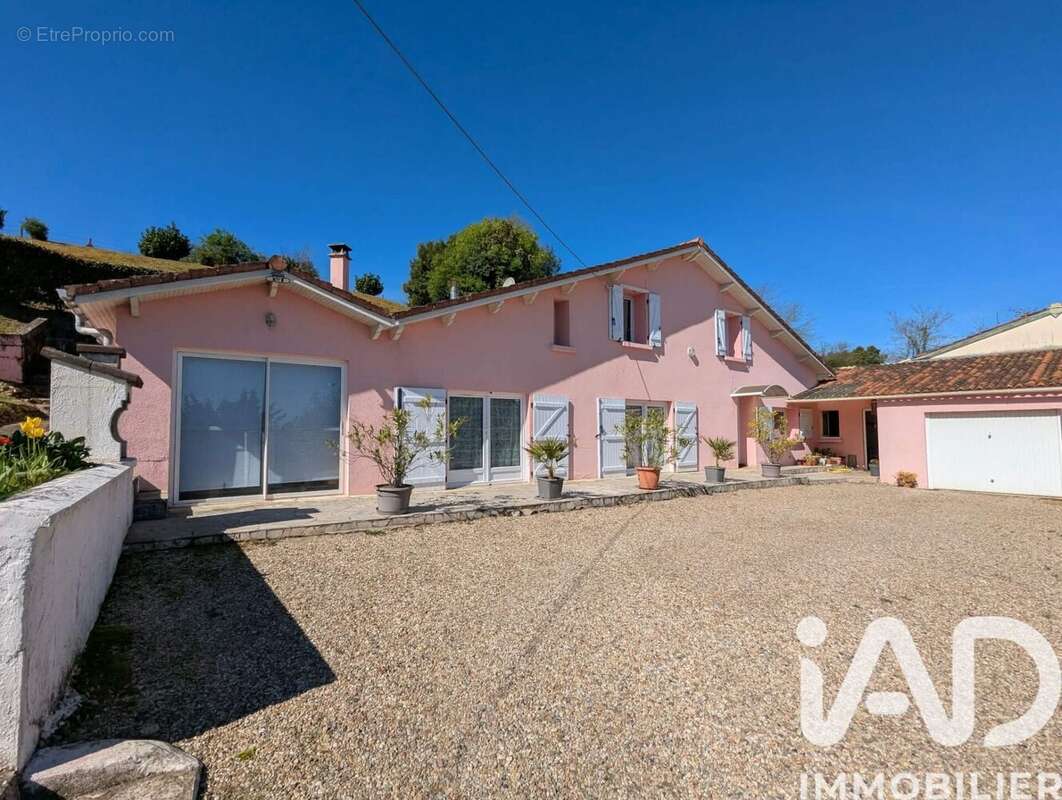 Photo 3 - Maison à SAINT-AIGULIN