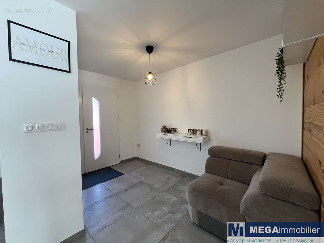 Maison à SAINT-CHERON