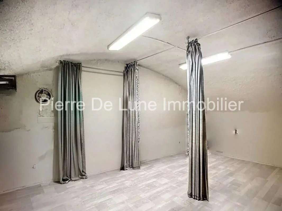 Commerce à LYON-5E