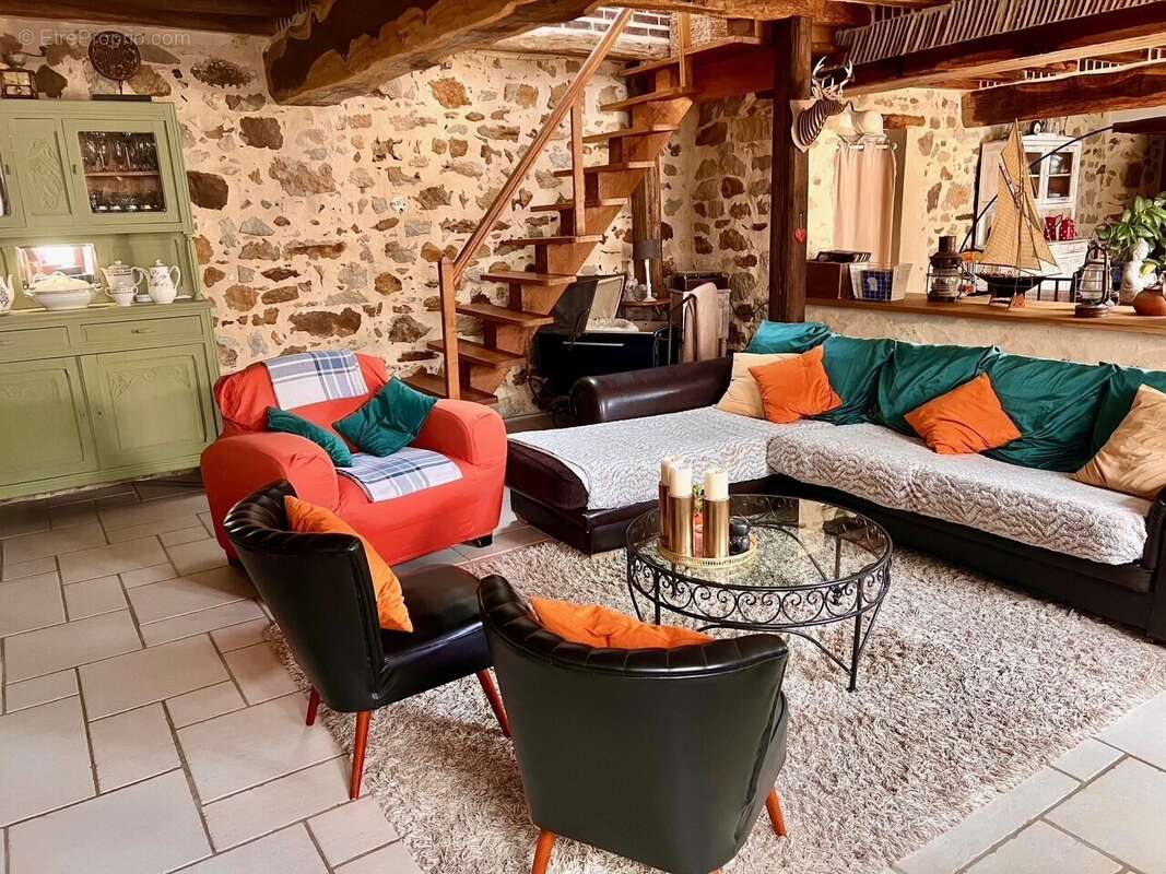 Maison 185 m² à Provins  - photo 8