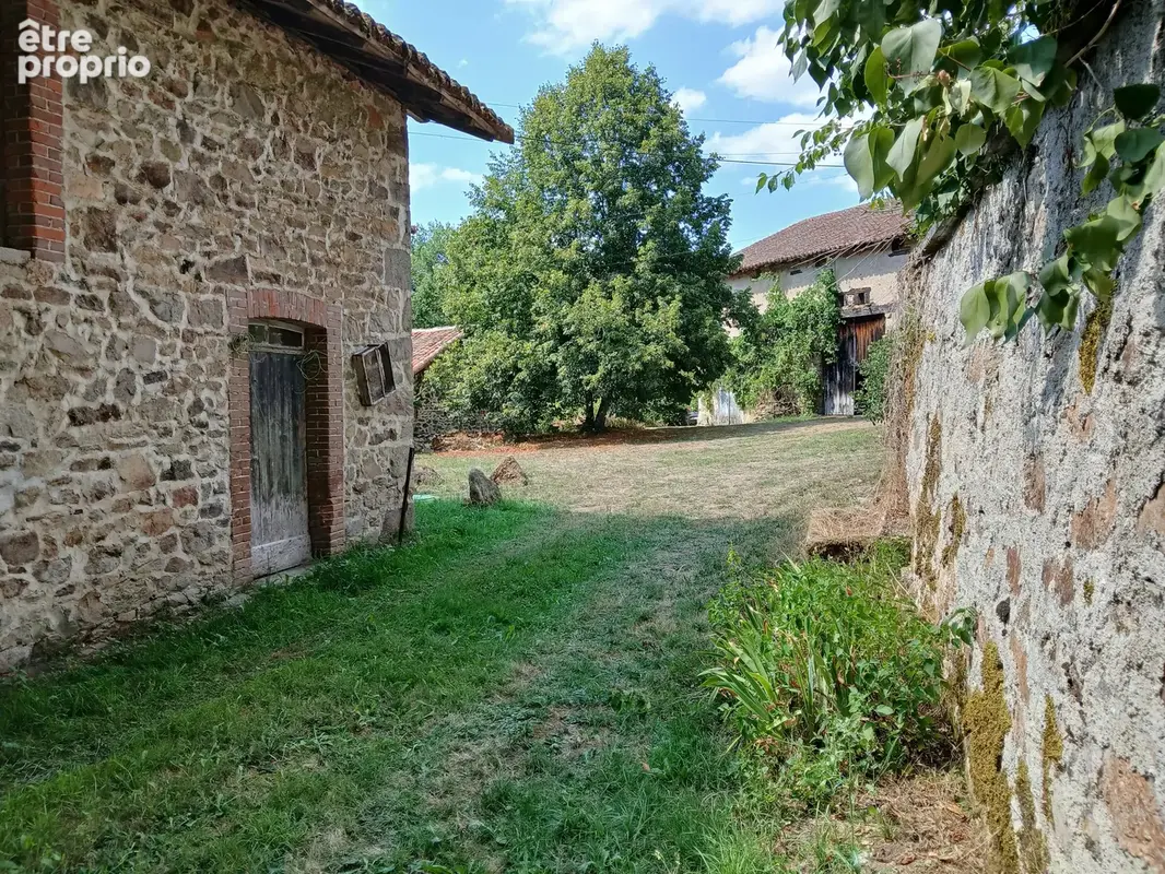 Charmant moulin historique avec caractère à Gorre - photo 16