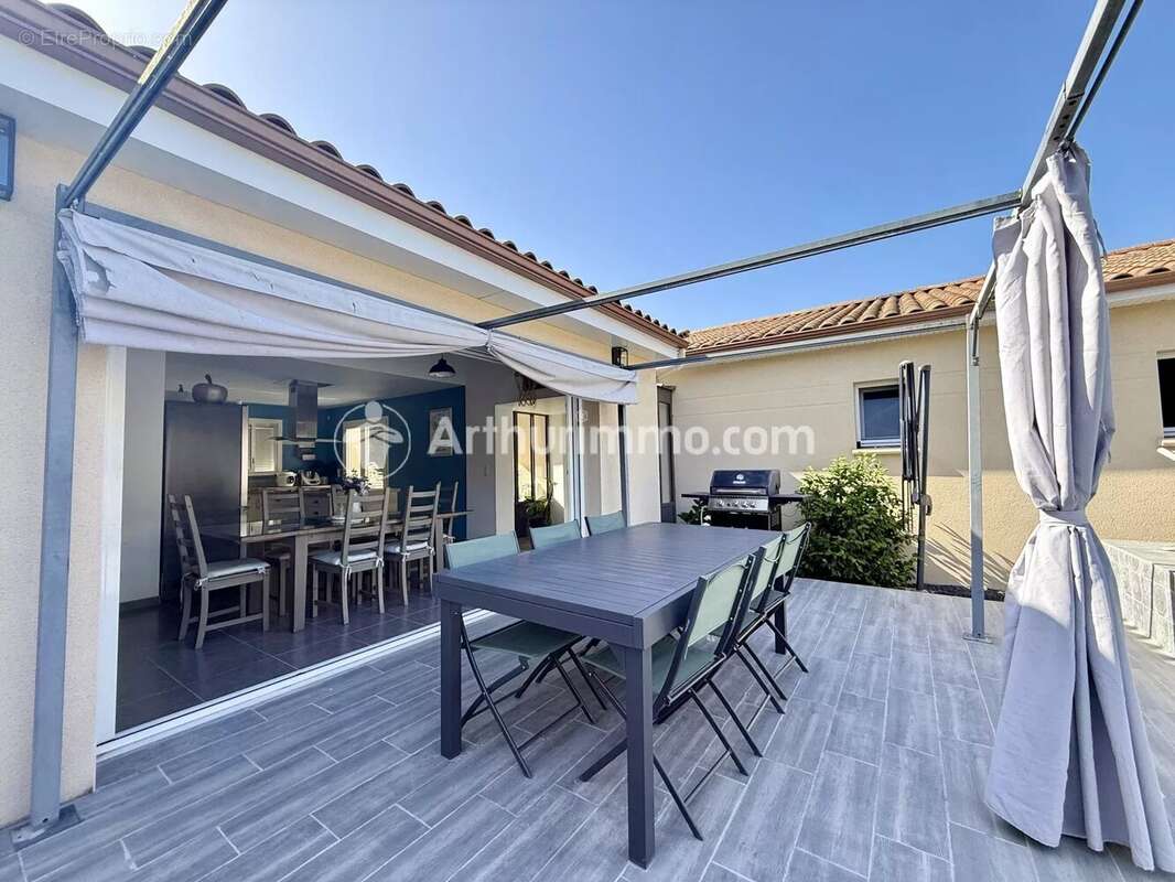 Maison contemporaine de 136m² 5 pièces 3 garages - photo 11