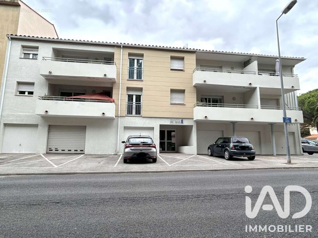 Parking 56 m² à Perpignan  - photo 3