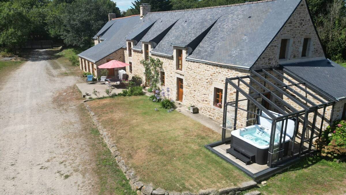 Maison à AMBON