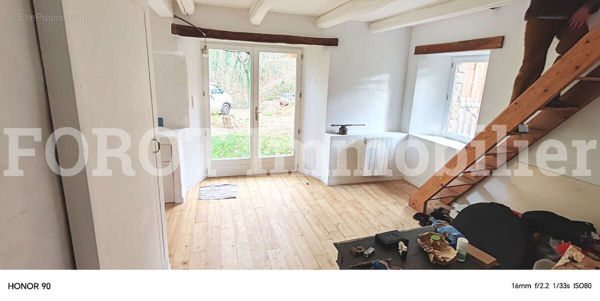 Maison à SAINT-BASILE