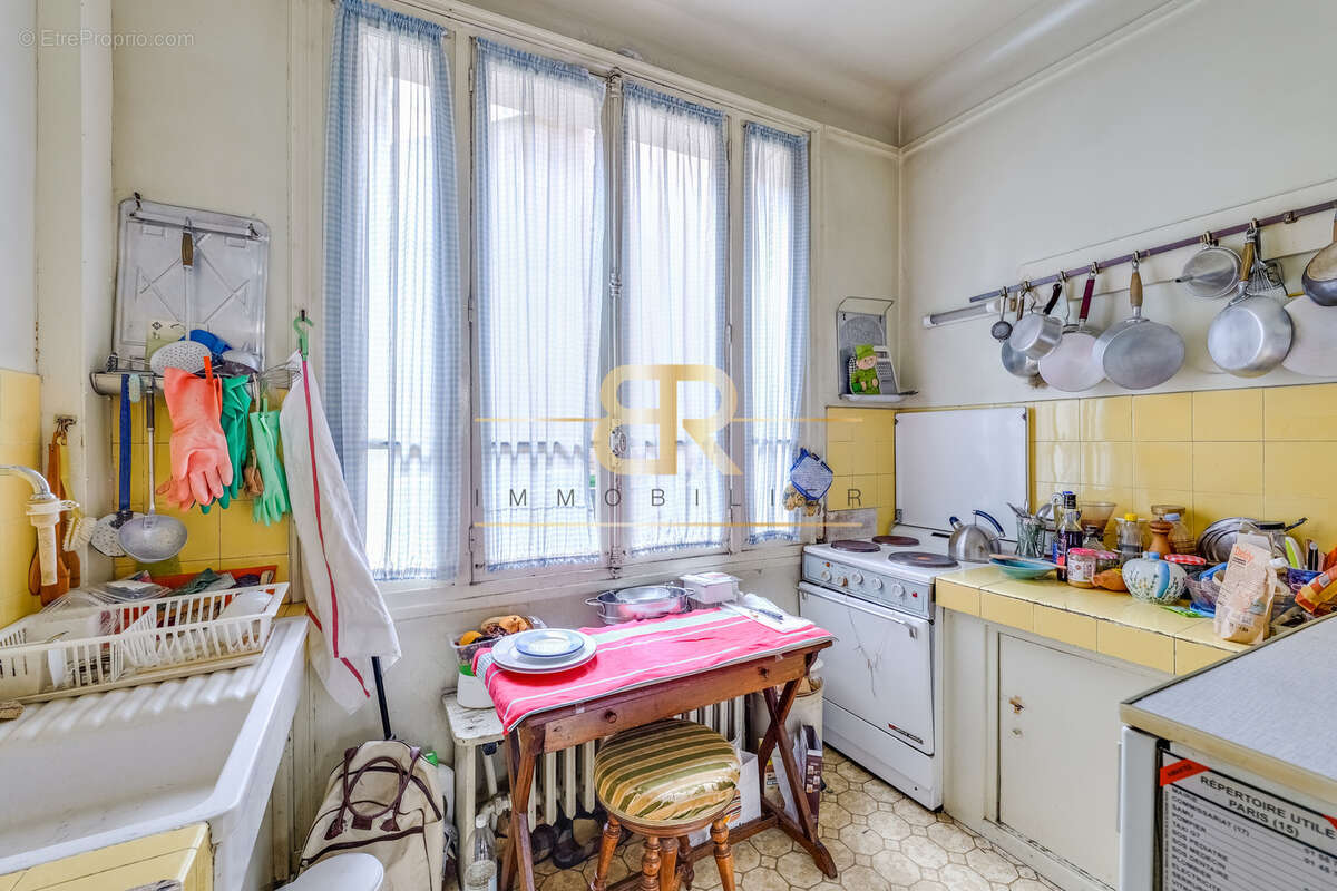 Appartement à PARIS-15E