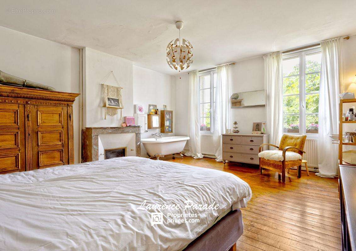 Maison à SAINT-MARTIN-DE-GURSON