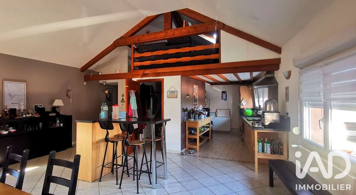 Appartement 1250 m² à Plombieres-Les-Bains  - photo 6