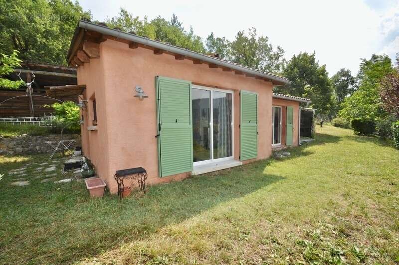 Dpt Alpes de Haute Provence (04), Proche ENTREVAUX à vendre Maison plain pied 2 pièces 50 m² sur 3400 m² de Terrain - photo 2