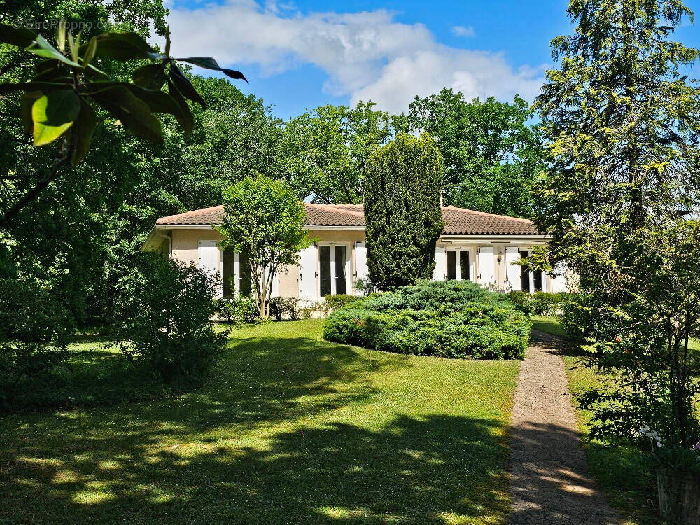 Maison à MOUTHIERS-SUR-BOEME