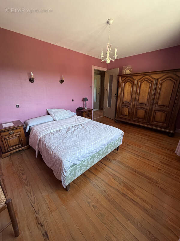 Maison en pierre (223 m2) avec terrain 1102 m2 à jonzieux 42 (pilat) - photo 18