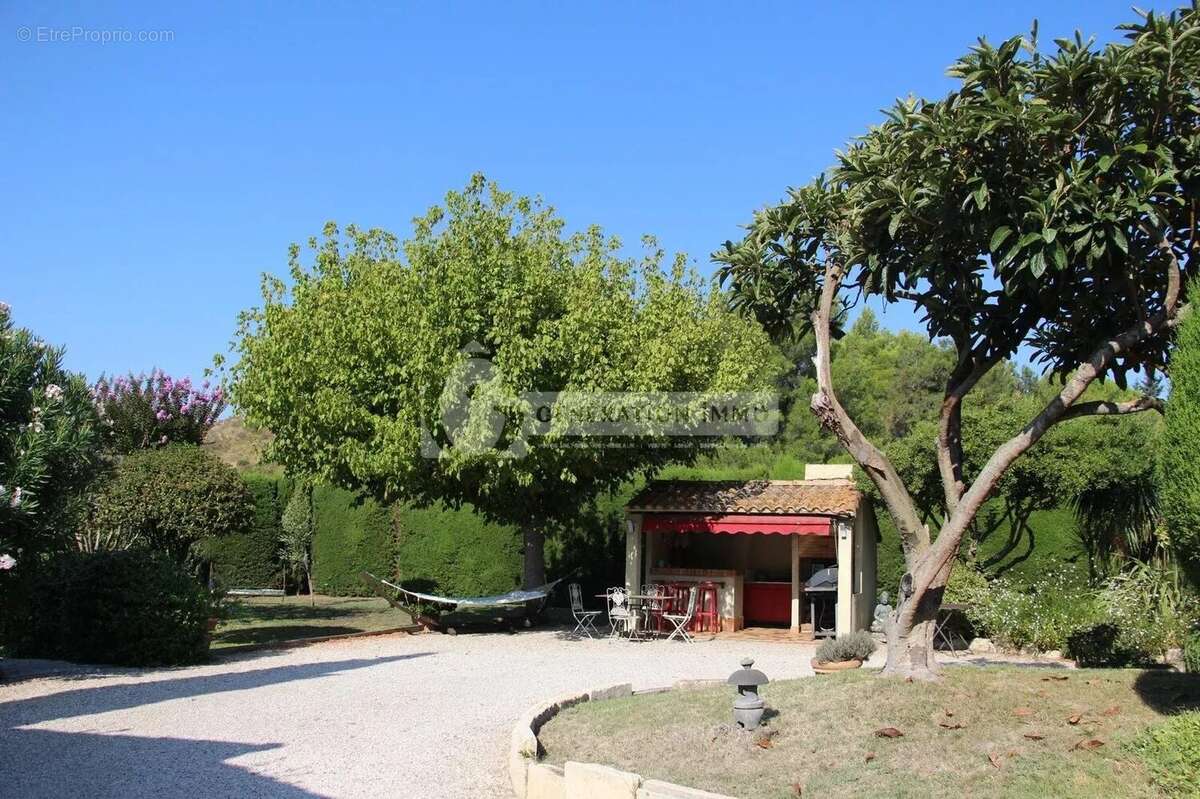 Fontvieille - maison familiale en campagne avec jardin paysagé et piscine - photo 28