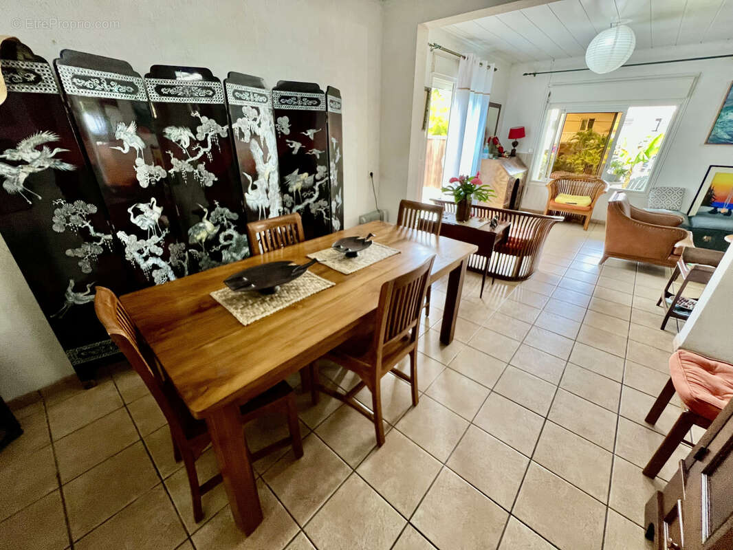 Maison à PETITE-ILE