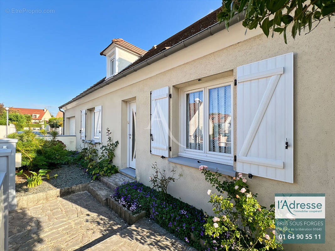 Maison à BRIIS-SOUS-FORGES