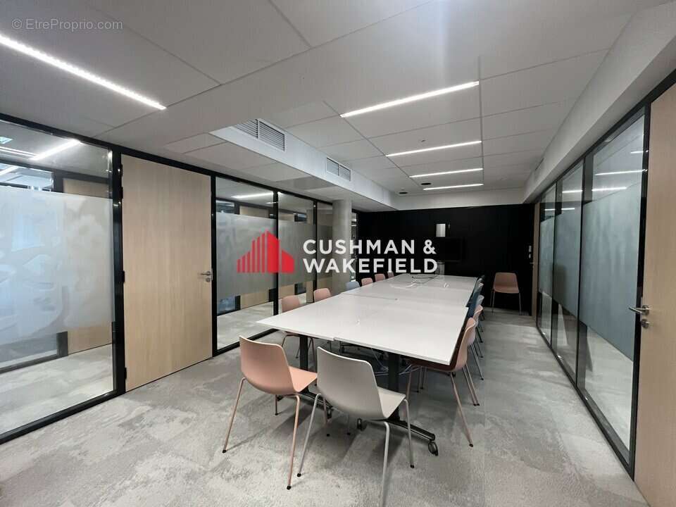 Commerce à RAMONVILLE-SAINT-AGNE