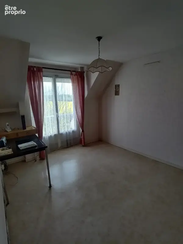 Maison familiale 136 m2   4 chambres   Terrain arboré de 631 m2   Proche gare et commodités - photo 13