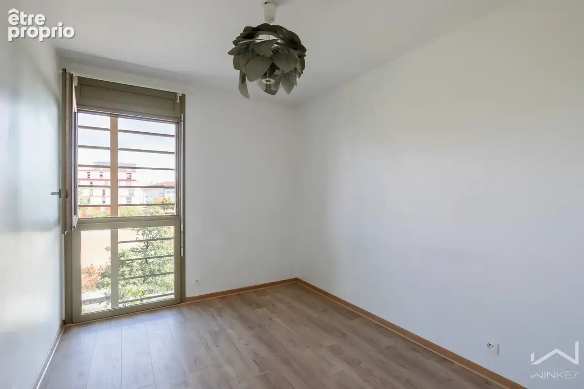 Nanterre Chemin de l'Île — Duplex lumineux 3 pièces — 67,52 m2 — Loggia — Parking - photo 7