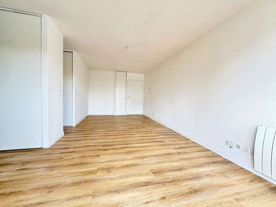 SALON - Appartement à ANNEMASSE