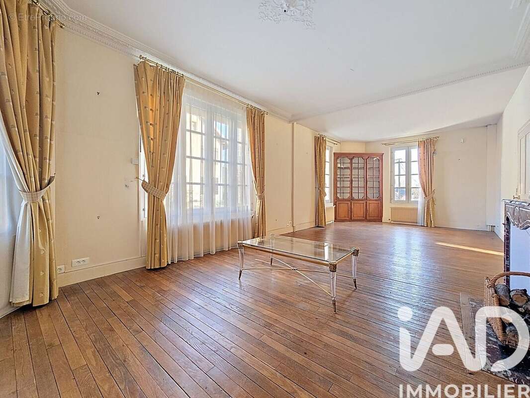 Maison 200 m² à Saulces-Monclin  - photo 5