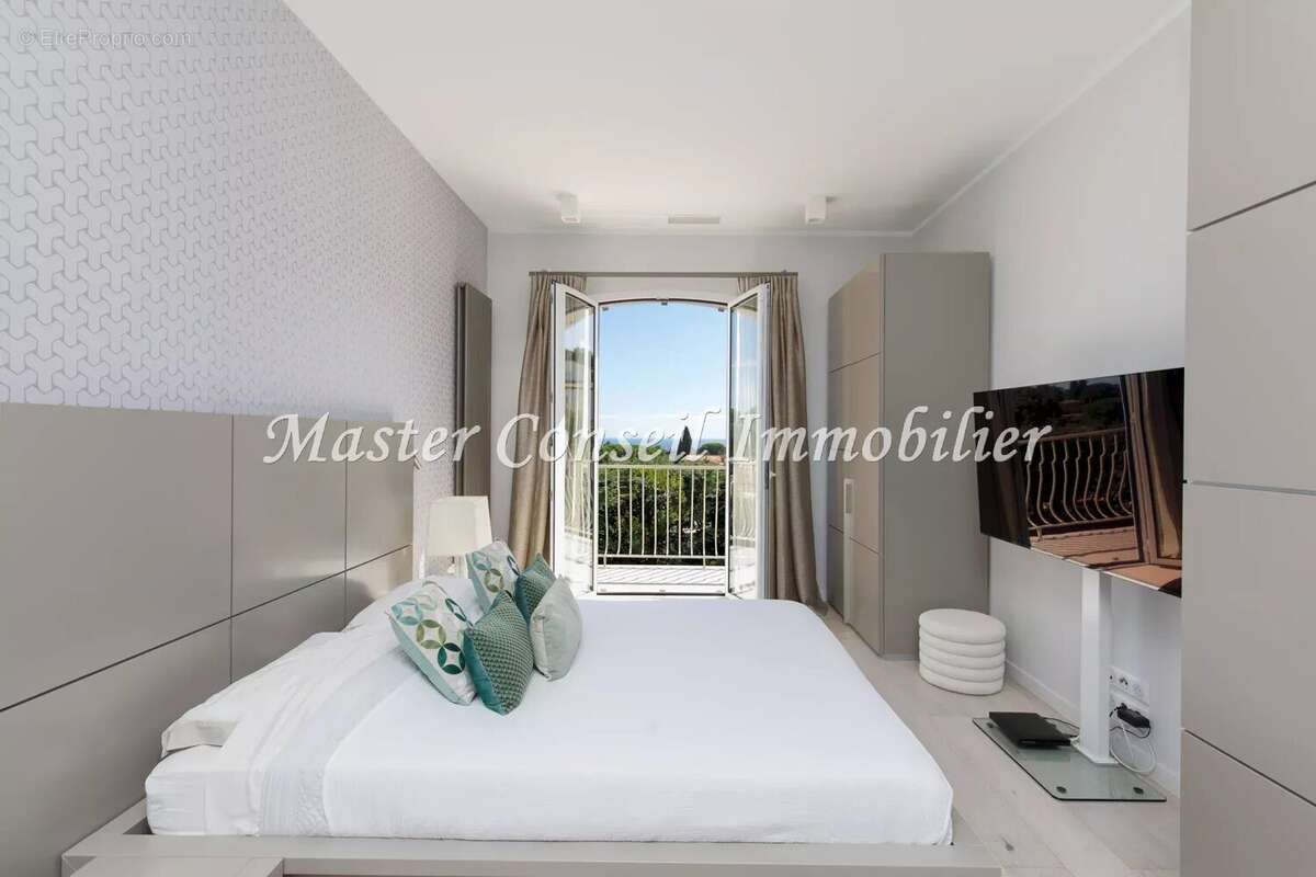 Domaine privé  superbe villa 8p 280m² contemporaine renovee  vue mer - photo 17
