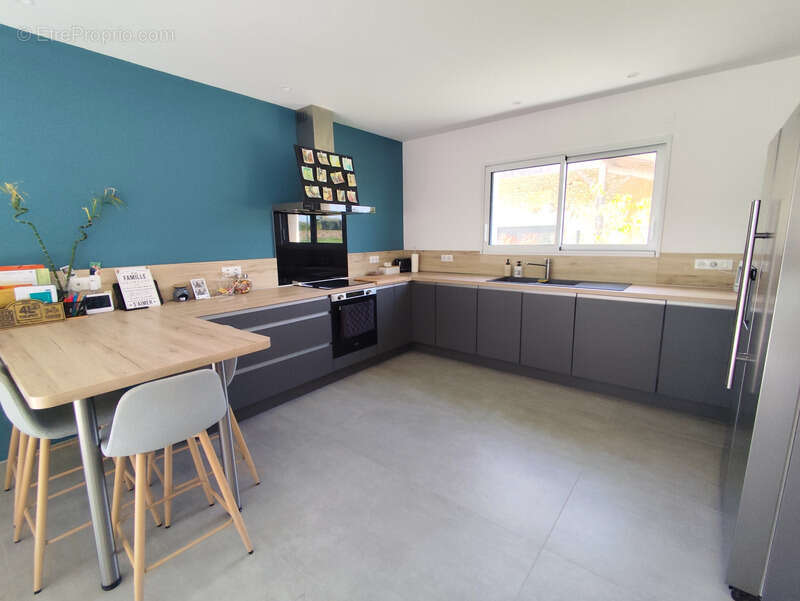 Maison à SAINT-CIERS-CHAMPAGNE