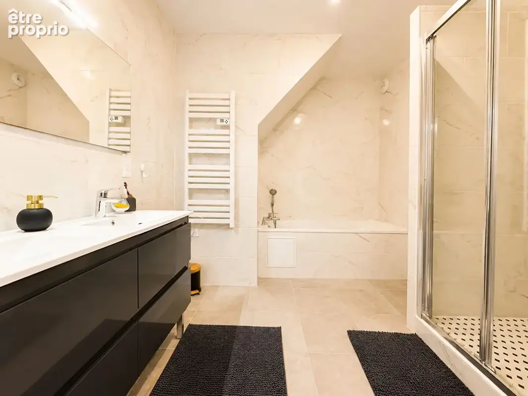 Coup de coeur pour cette maison rénovée de 200m² au sol, jardin de 300m² environ - photo 10