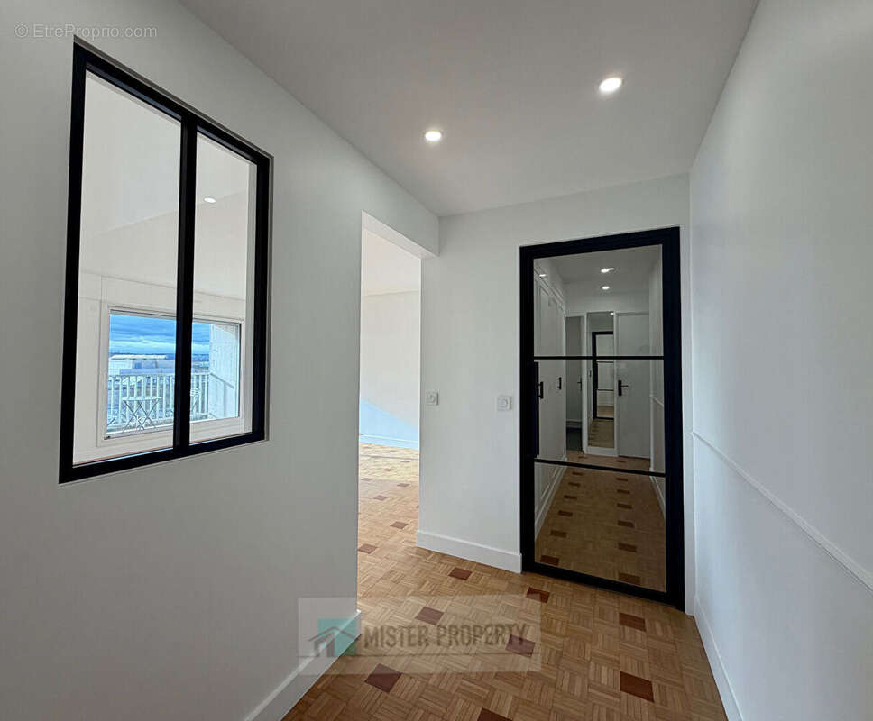 Appartement à RUEIL-MALMAISON