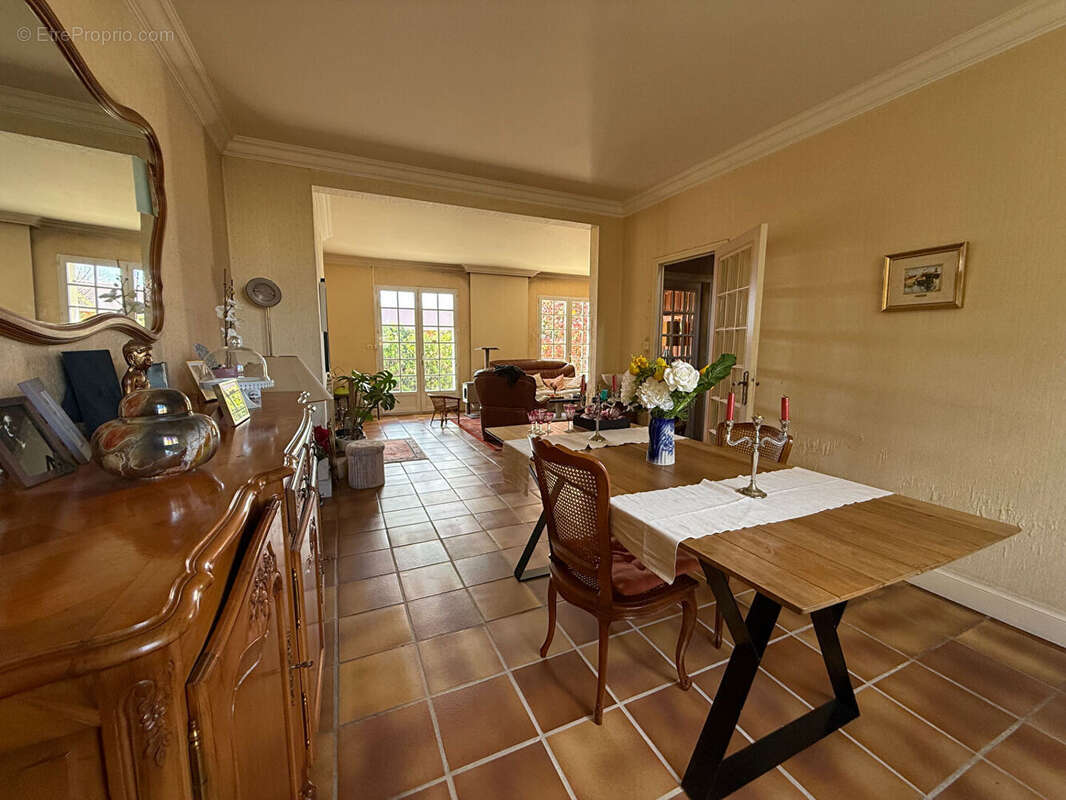 Maison à LE RELECQ-KERHUON