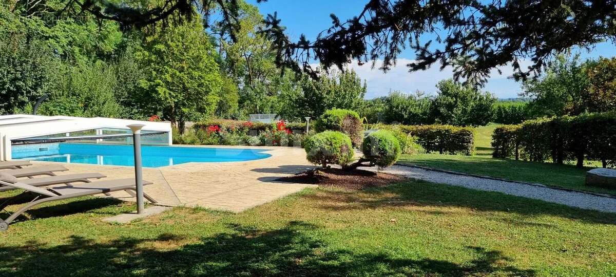 Maison à LONS-LE-SAUNIER