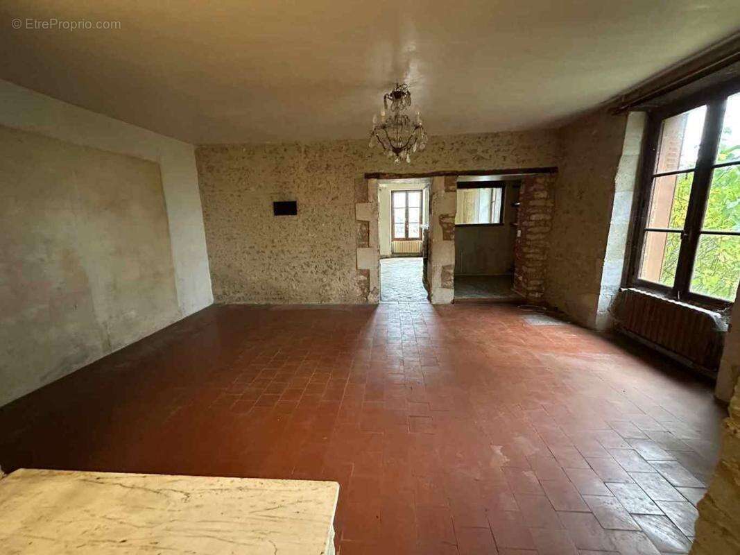 Maison à rafraichir sur grand terrain entre Saint Cosme en Vairais et Bellême - photo 4