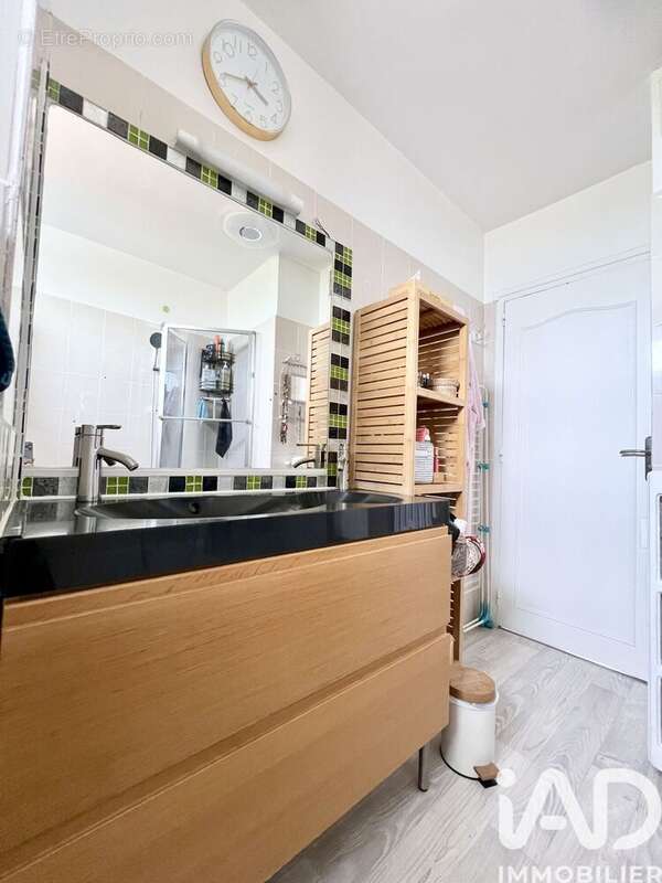 Photo 9 - Appartement à LES PAVILLONS-SOUS-BOIS