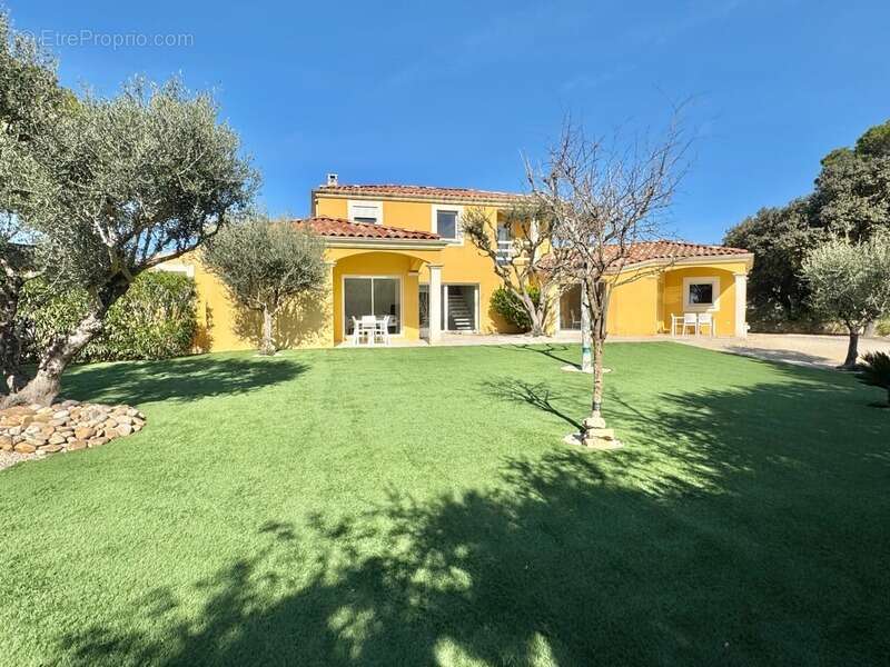 Maison à CORNILLON-CONFOUX