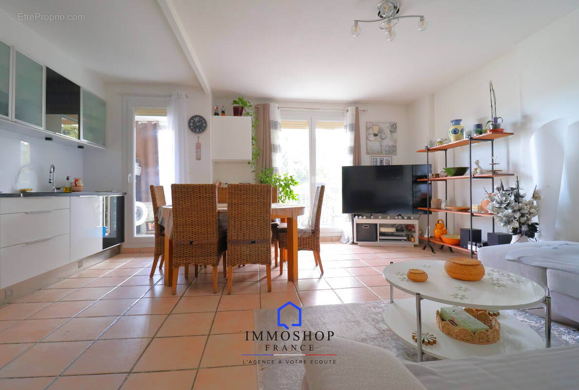 Appartement à MARSEILLE-11E