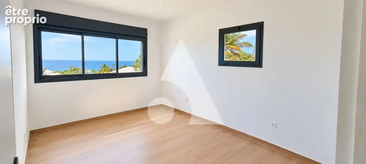 Villa F4 neuve et moderne, beaux volumes, environnement calme - photo 8