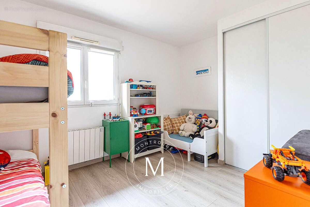 Appartement à MONTROUGE