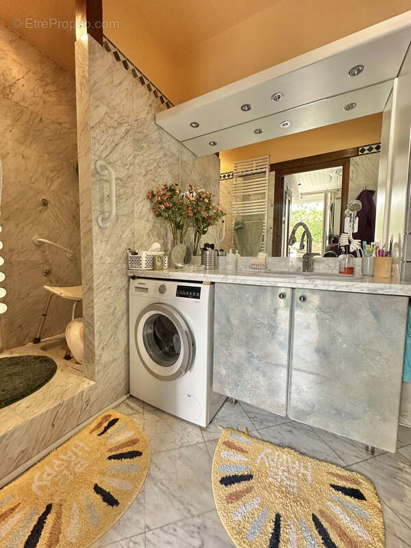 Maison à VAIRES-SUR-MARNE