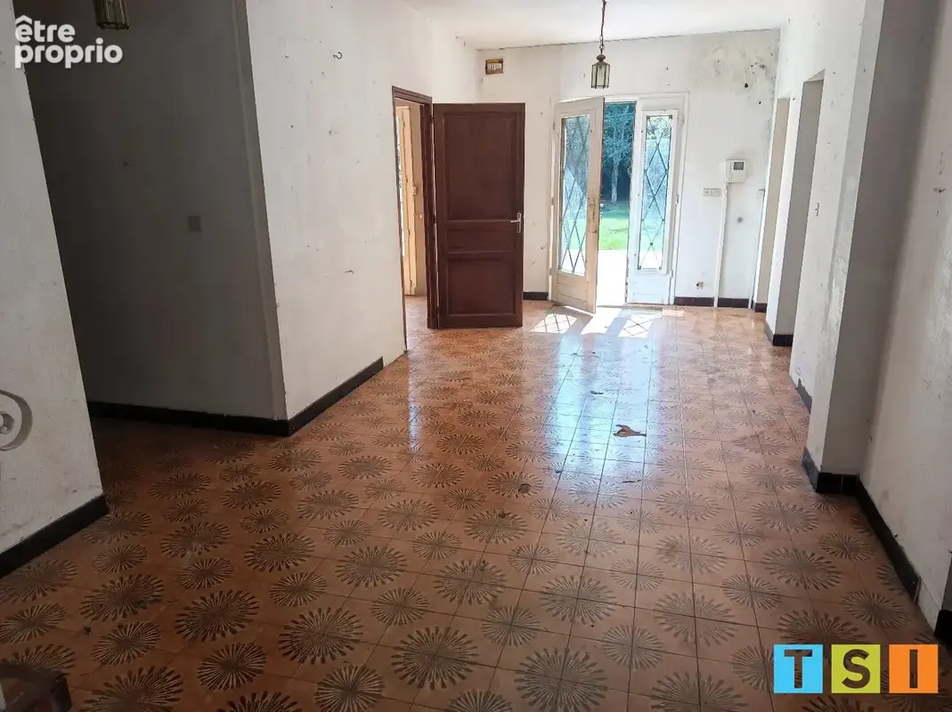 Vallée de la neste: grande maison cossue des années 70 sur un parc de 7743 m². - photo 12
