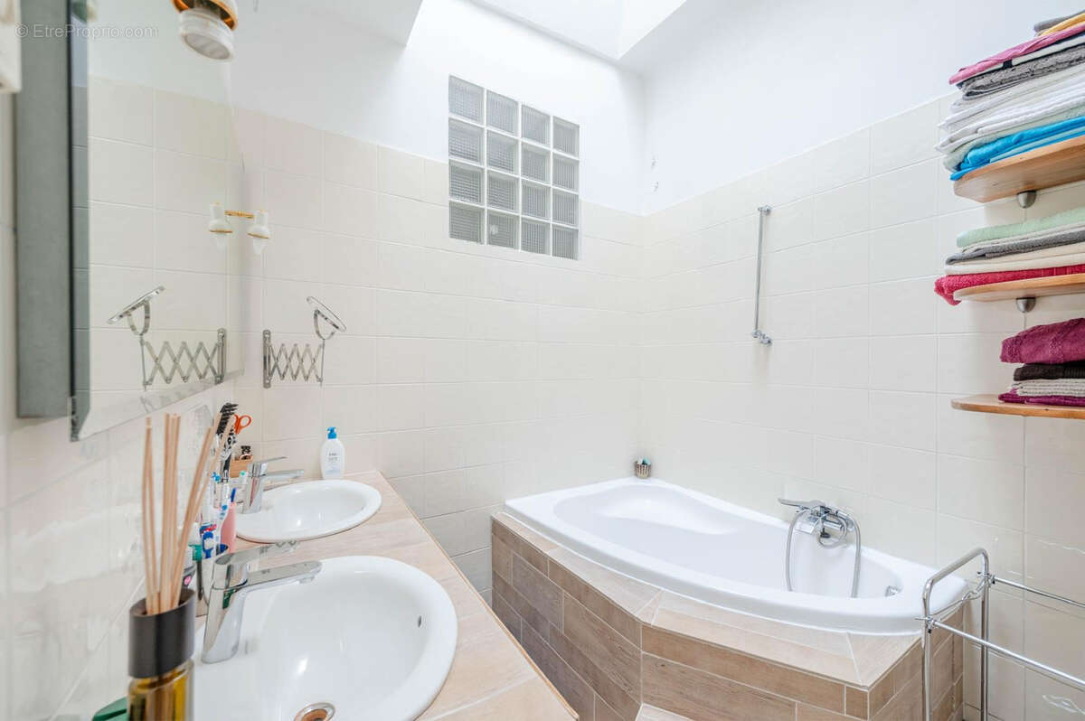 Maison à MARSEILLE-4E