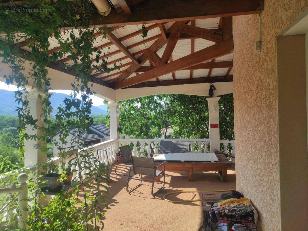 Villa d'architecte 5 pièces Lagnieu - Quartier recherché - vue Bugey et  Alpes ! - photo 1